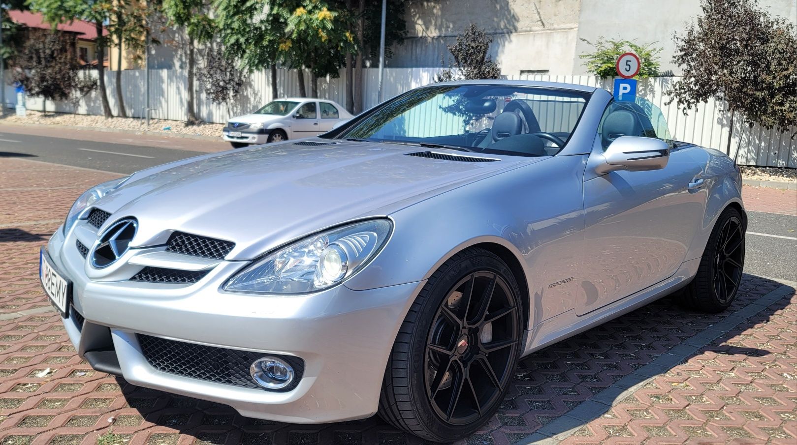 Vând Mercedes SLK 200 Kompressor 184 CP 2011