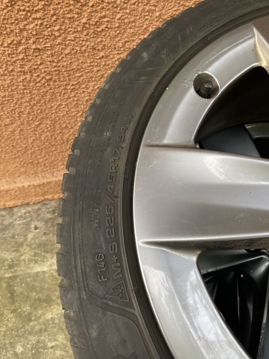 Vand set 4 roti de IARNA AUDI A3-A 4 GOODYEAR 225/45 R 17