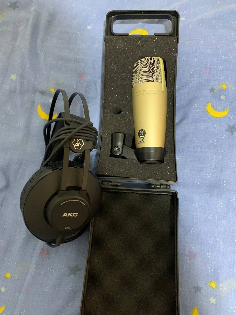Описание Продам студийный микрофон behringer c1 состояние отличное 
Бо