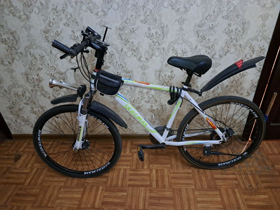 Продается велосипед размер 26