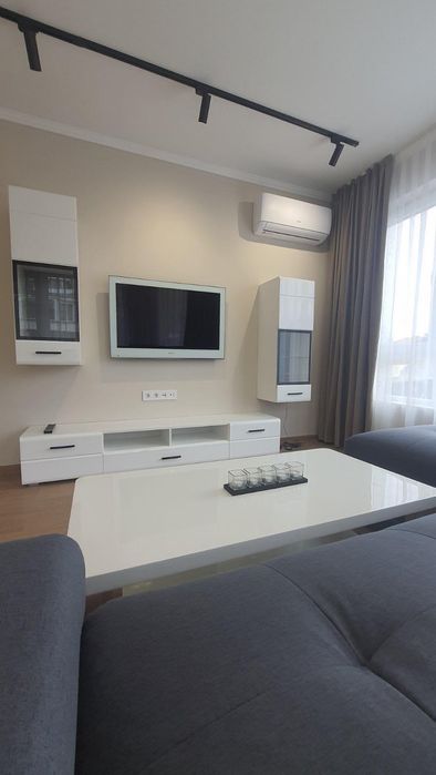 Дава се под наем Двустаен апартамент в Пловдив, Старият град - 67 кв.м за 650 € - Снимка #4