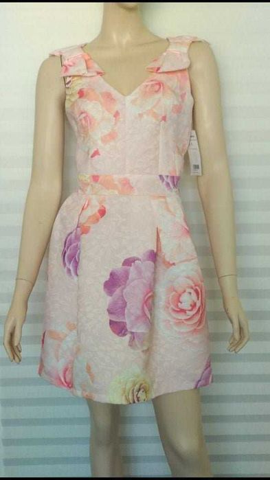 Новое женское платье. 
Испанский бренд CAYRO.