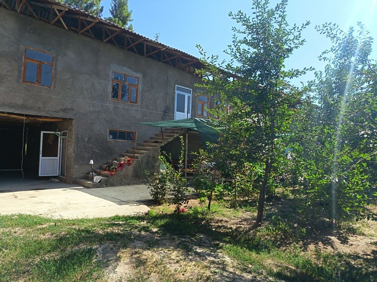 Srochna sotiladi 12 sotiq