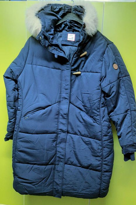 Geacă damă cu glugă pentru iarnă