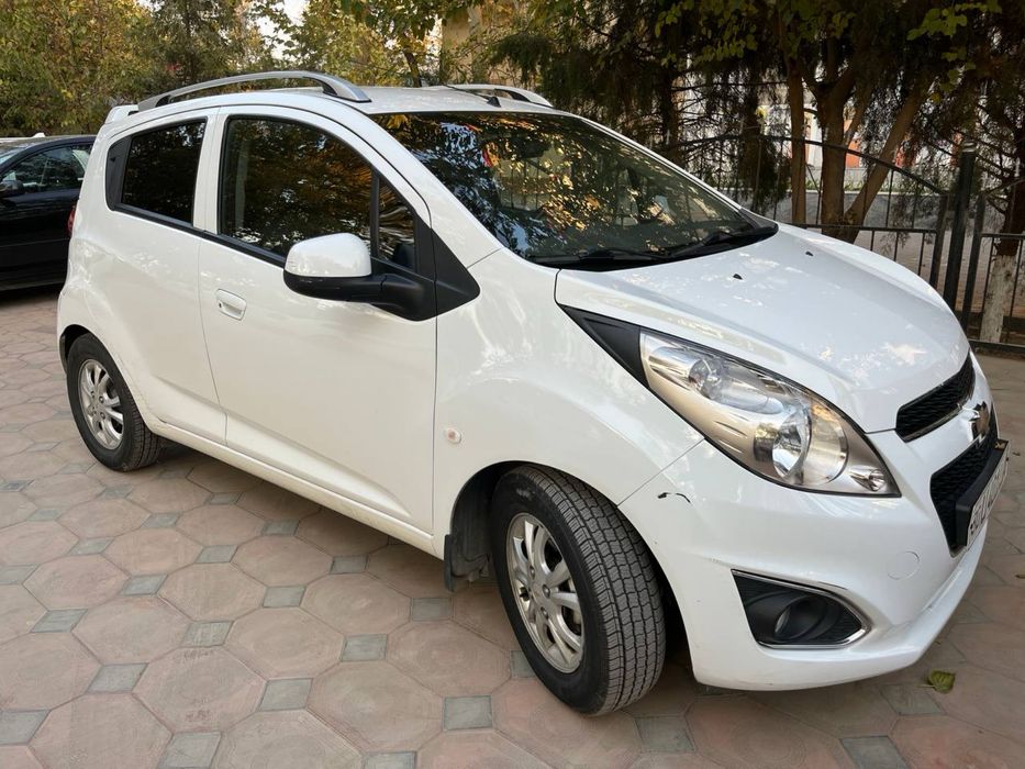 Spark AT 2020 yil 1300$ ming bilan 3 300 sum oylik