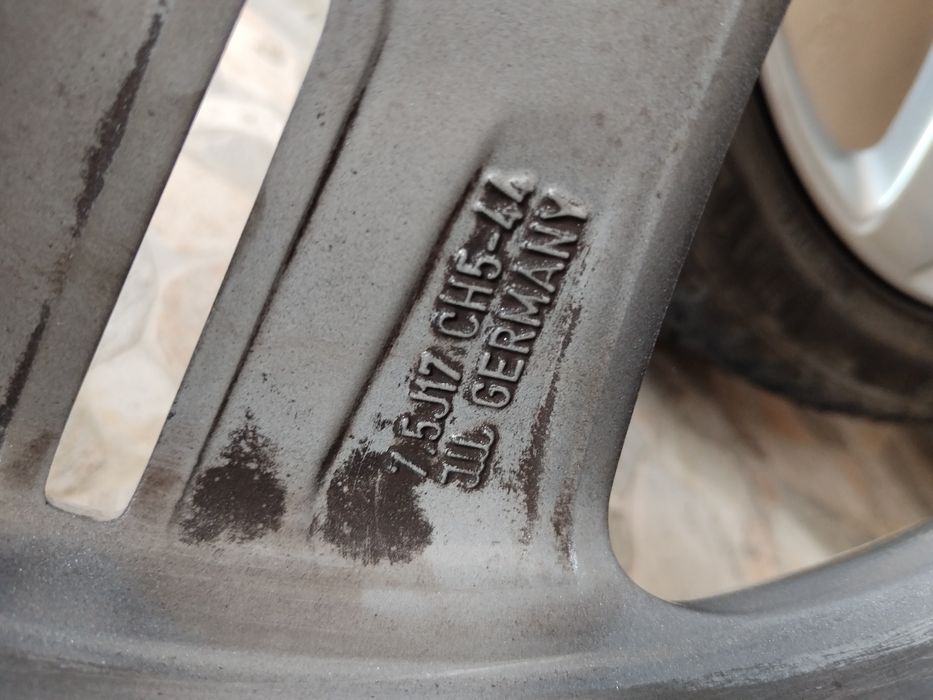 17" джанти с гуми/зимни за Пежо