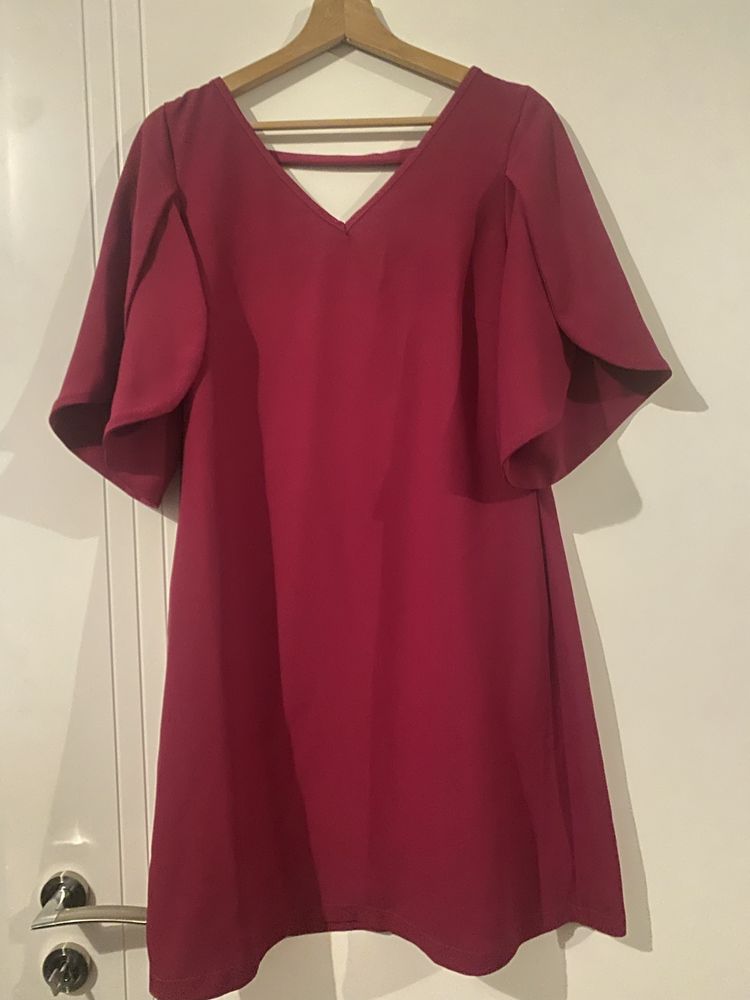 Rochie Fucsia -M- la donna din material usor -cu maneci petrecute