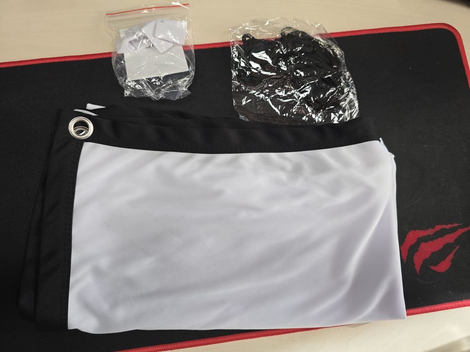 Pânză proiector aspect 16:9 de 60 inch