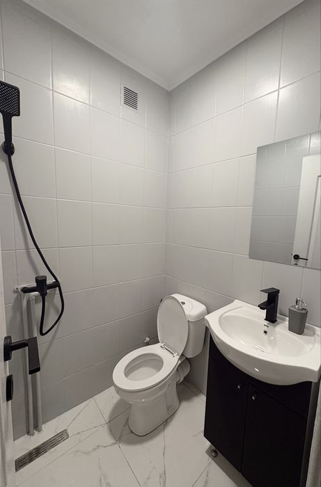 NOU! Garsonieră complet RENOVATA, MOBILATA și UTILATA!