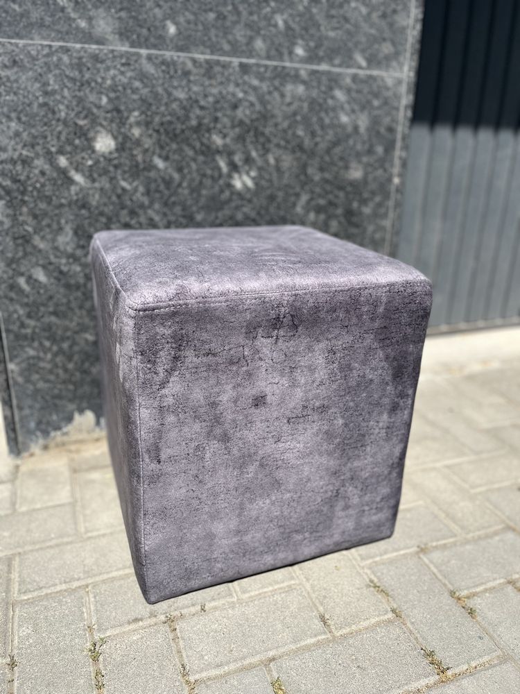 Табуретки тип кубче 45/45 в различни декори