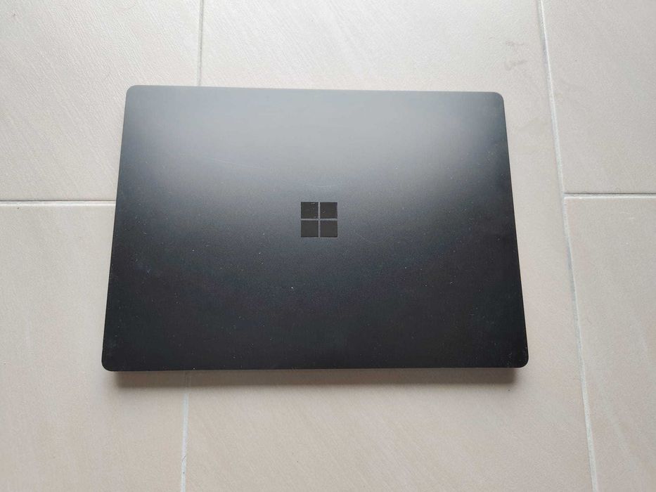 Laptop Super Slim Touchscreen 13.5" Surface 3 i5 gen 10 Metal Tableta