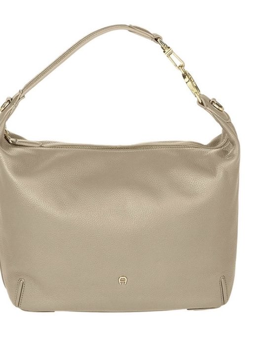 Чанта, "Aigner"