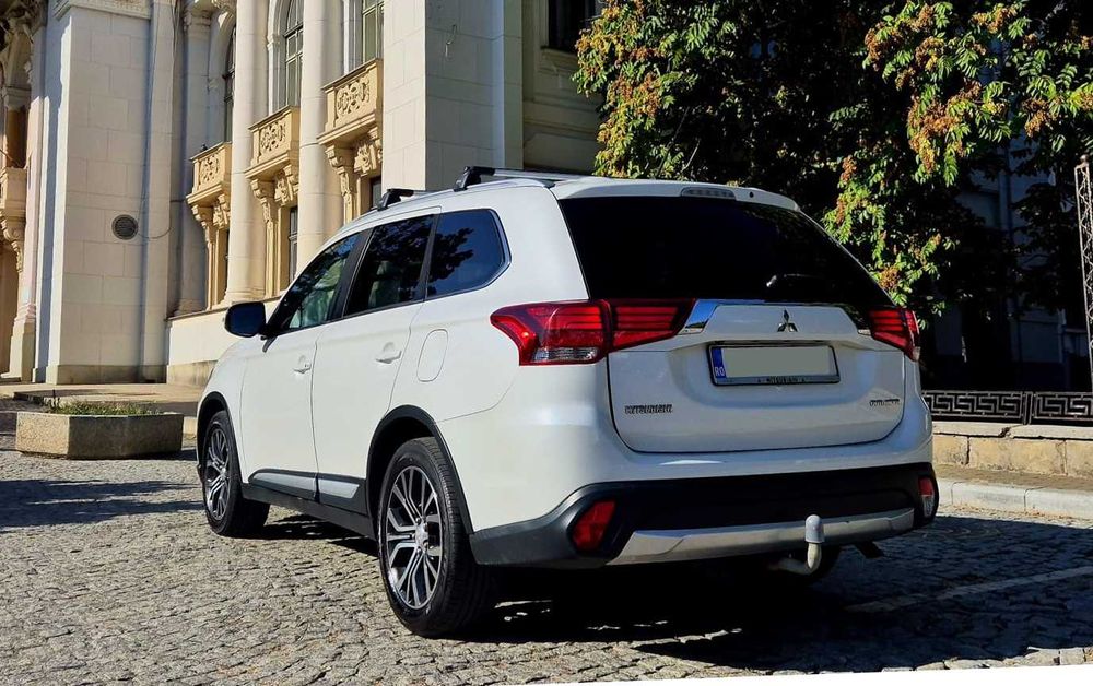Mitsubishi Outlander  2016 4x4, diesel, Euro 6