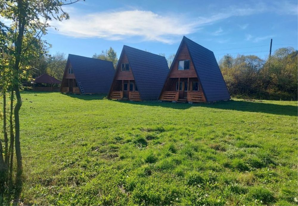 Vindem cabane din lemn tip A frame