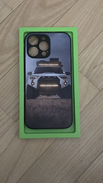 Чехлы на телефоны