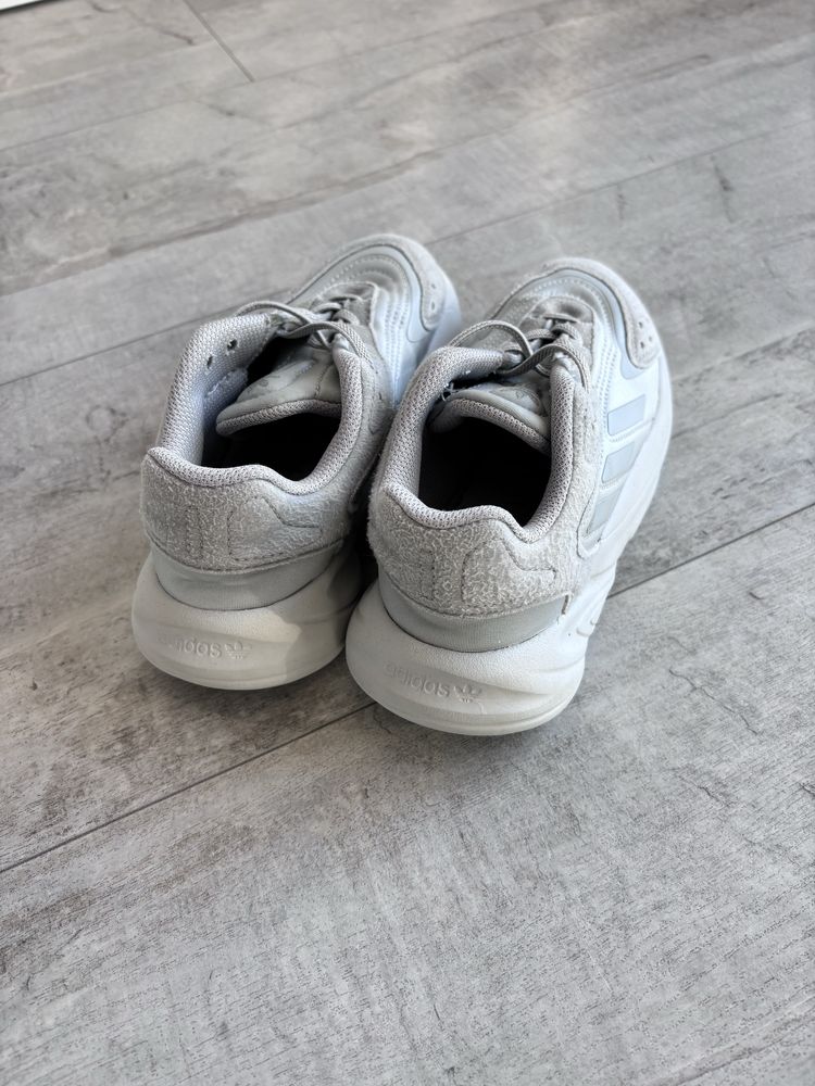 Маратонки Adidas