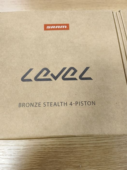 НОВИ Sram Level Bronze Stealth 4 Piston спирачки за велосипед 2023