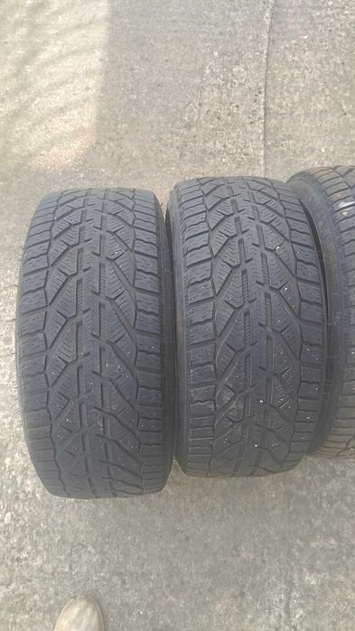 Зимни Гуми 225/40/18