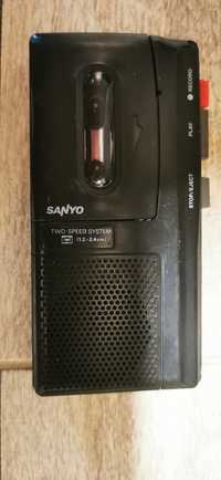 Reportofon vechi microcaseta Sanyo vintage de colecție