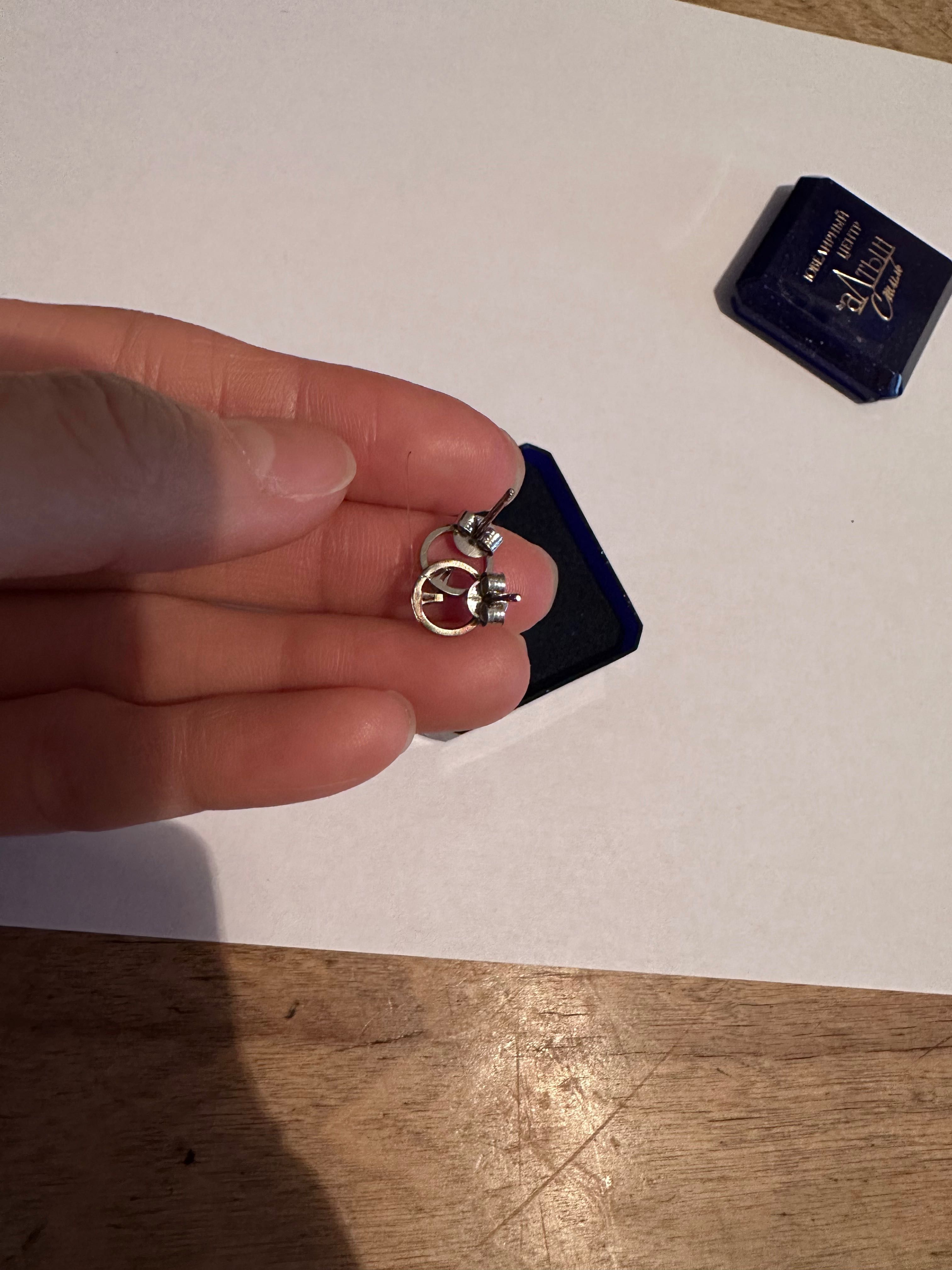 Продам серебряные серьги