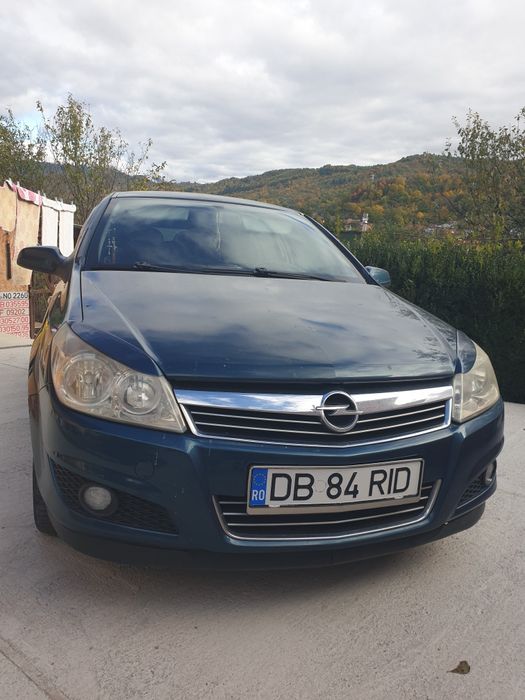 Vând Opel Astra H