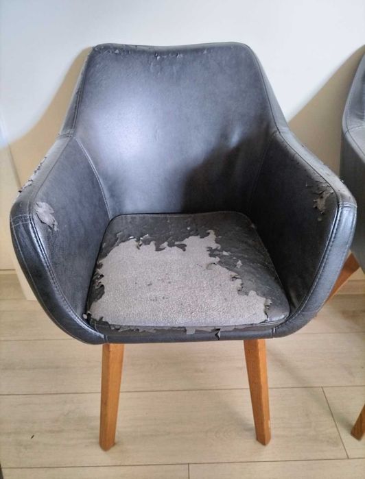 Продавам 6 бр трапезни столове