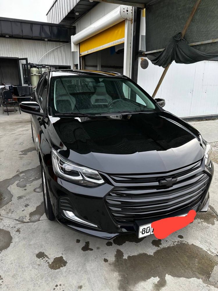 Onix Premier 6 позиция 2025