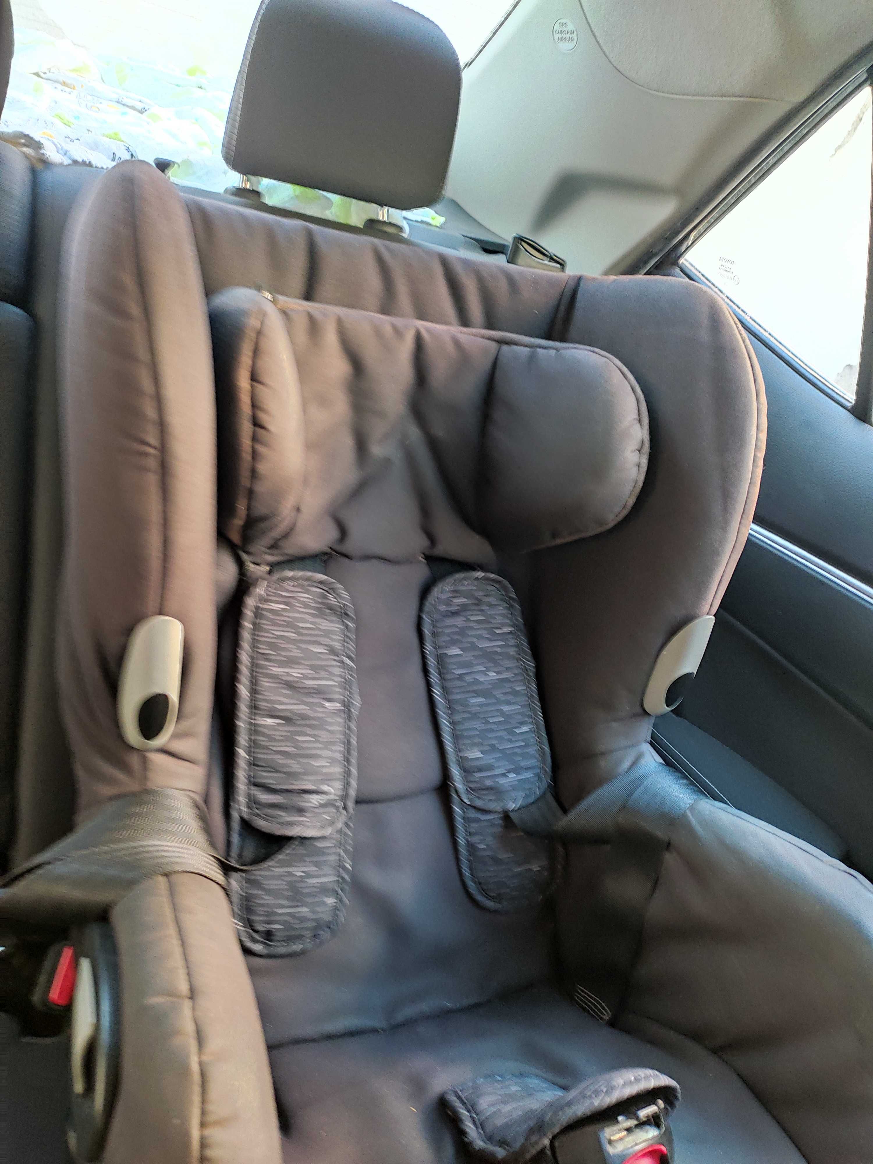 Стол за кола Maxi Cosi Axiss (9-18 кг)