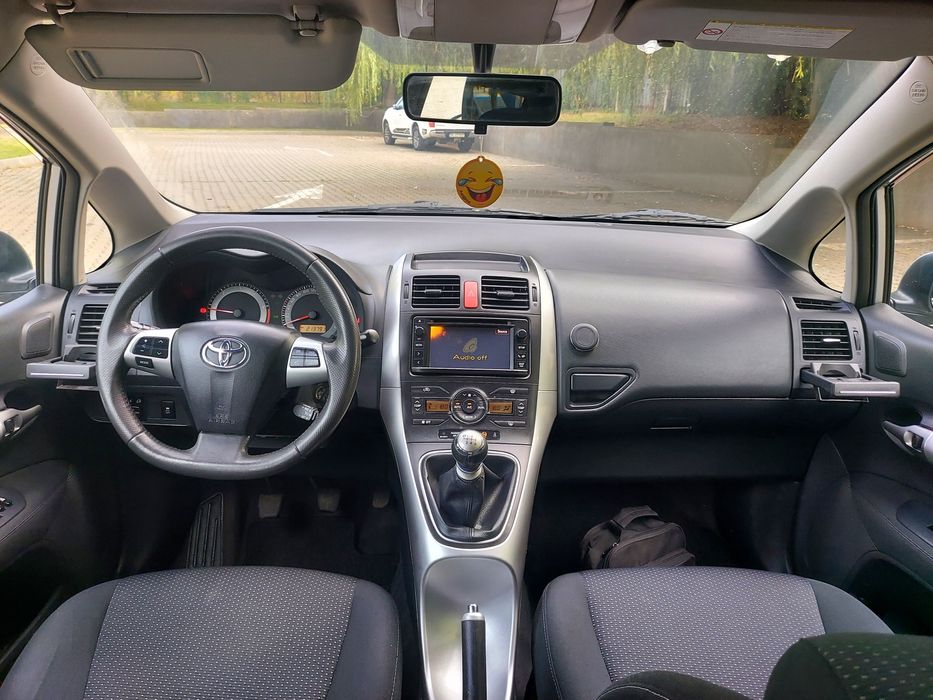 Toyota Auris 2012 hatcback 2.0 diesel 126 cp