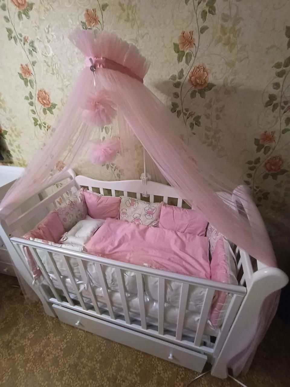 Продам  детскую манешку.