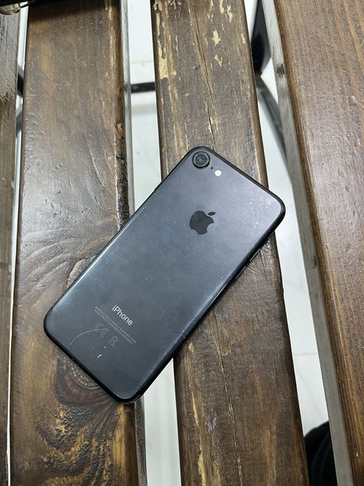 Iphone 7  б/у в хорошем состояние