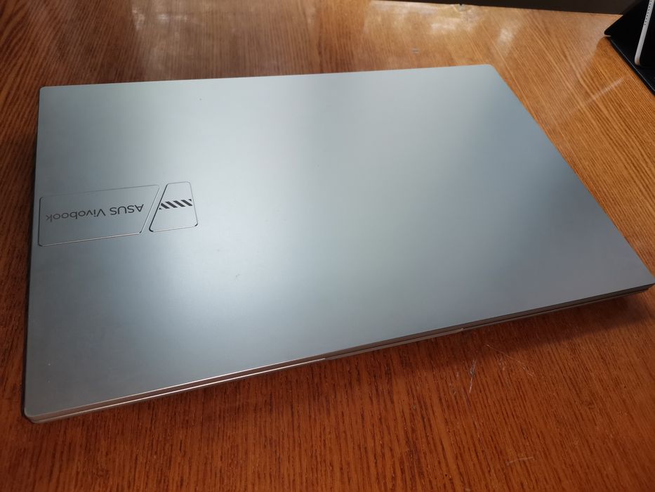 Ноутбук Asus vivobook X 1504