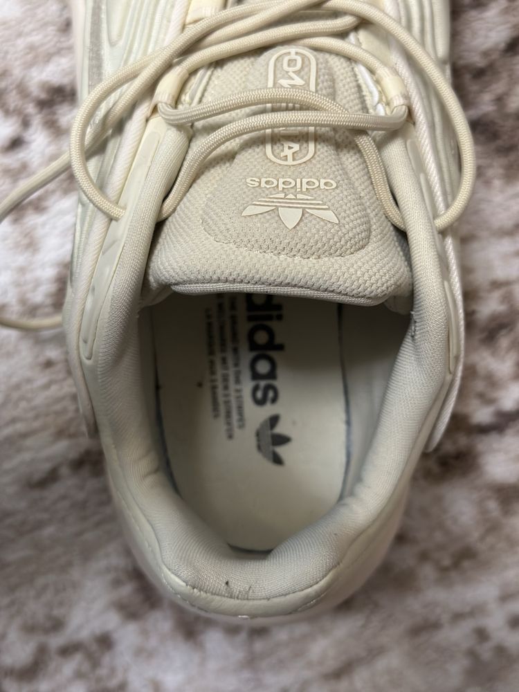 Маратонки adidas