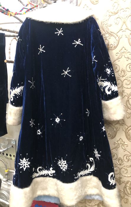 Костюмы  Деда Мороза и Снегурочки