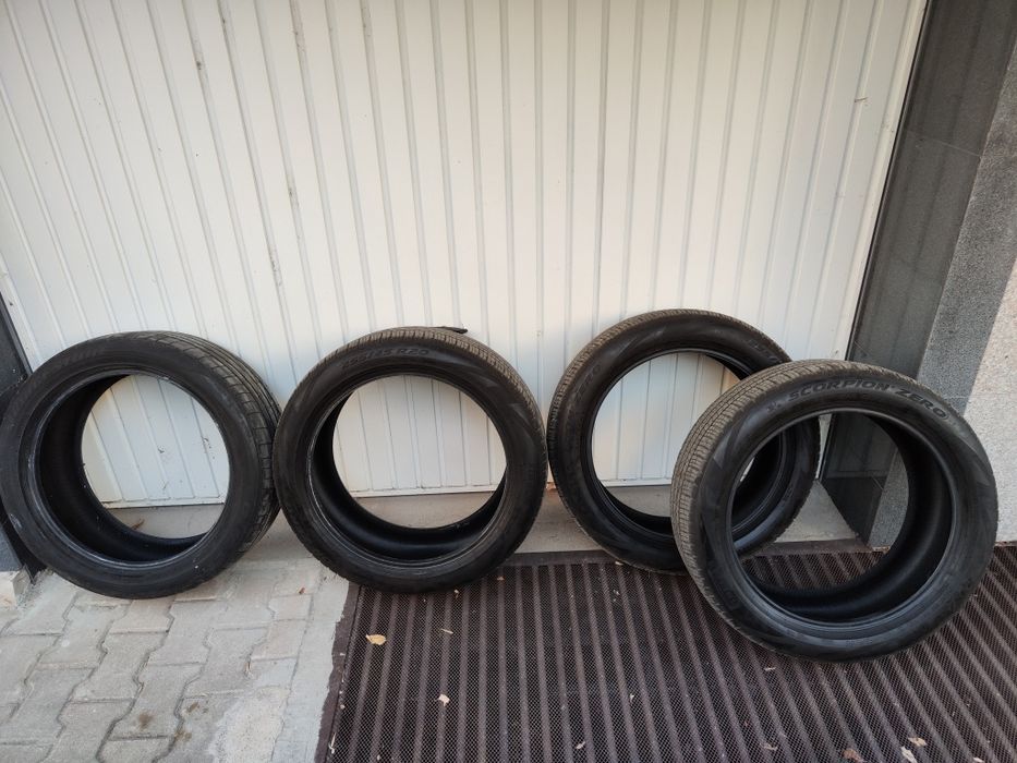 Pirelli Scorpion 255 45 20/ 235 50 20