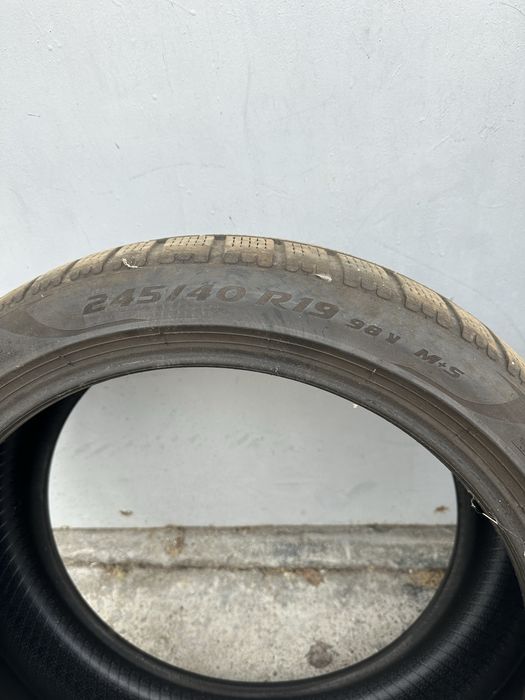 245/40/19 Pirelli PZERO Winter