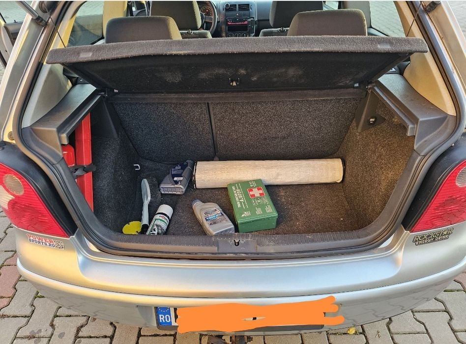 Vând Volkswagen Polo n9 2003