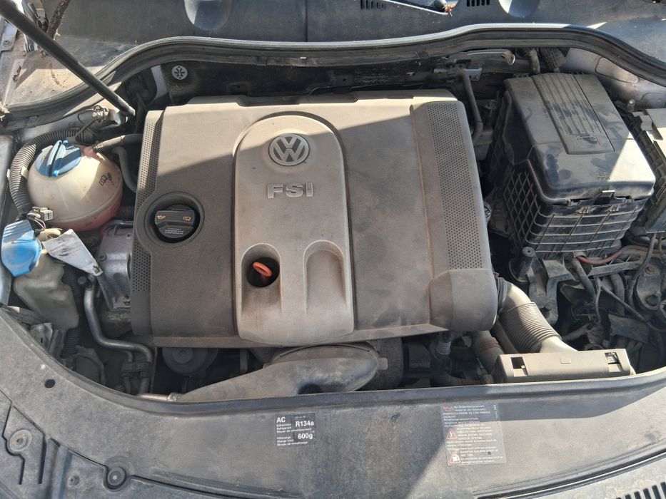 Vând passat b6 1.6 /BENZINA Automat DSG