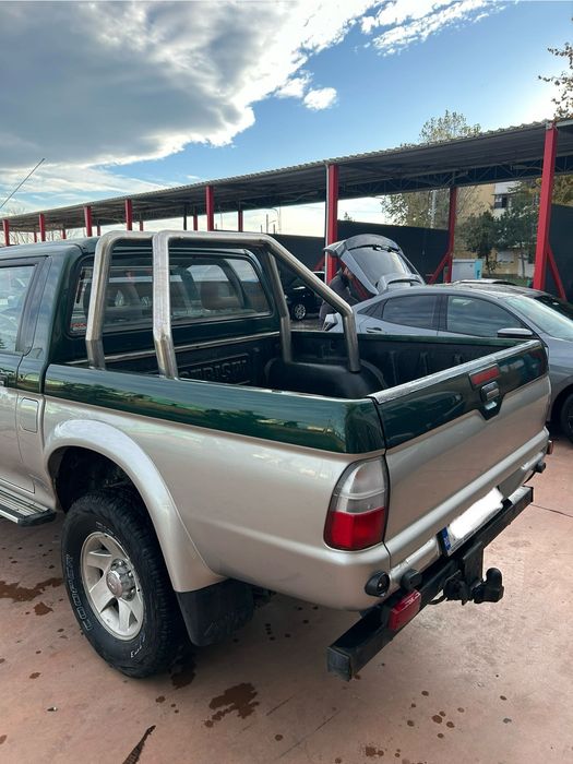 Mitsubishi L200 2005