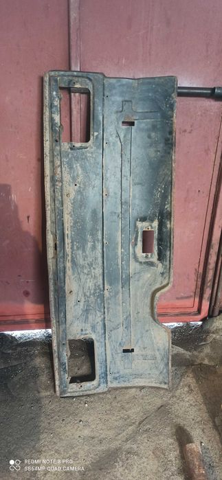 ВАЗ 2103 - задна пристилка