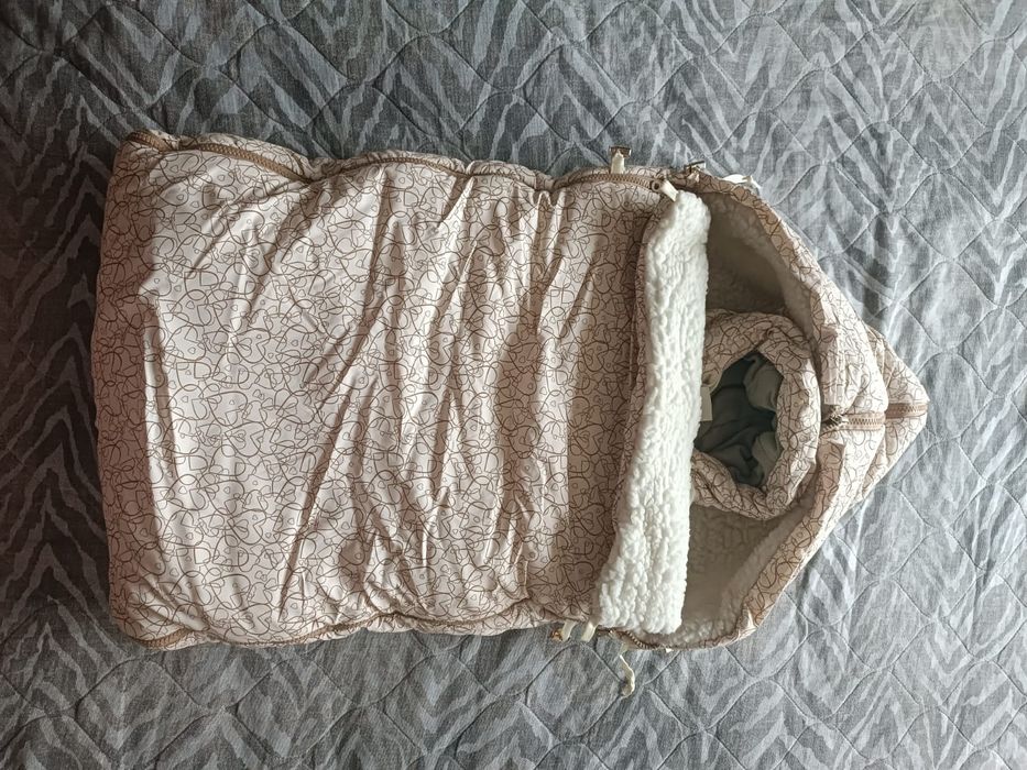 Продаётся комбинезон-конверт