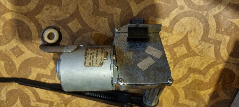 Моторче за чистачки задно Шкода Фелиция 2