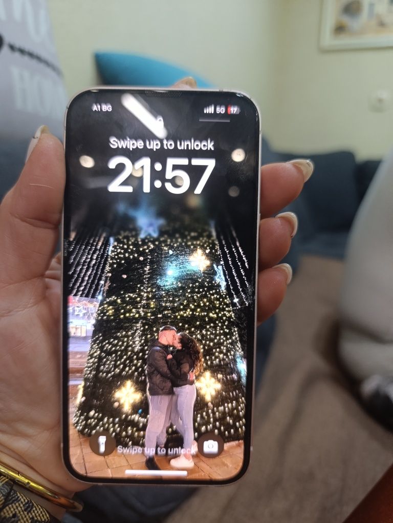 Iphone 13  в перфектно с-ие