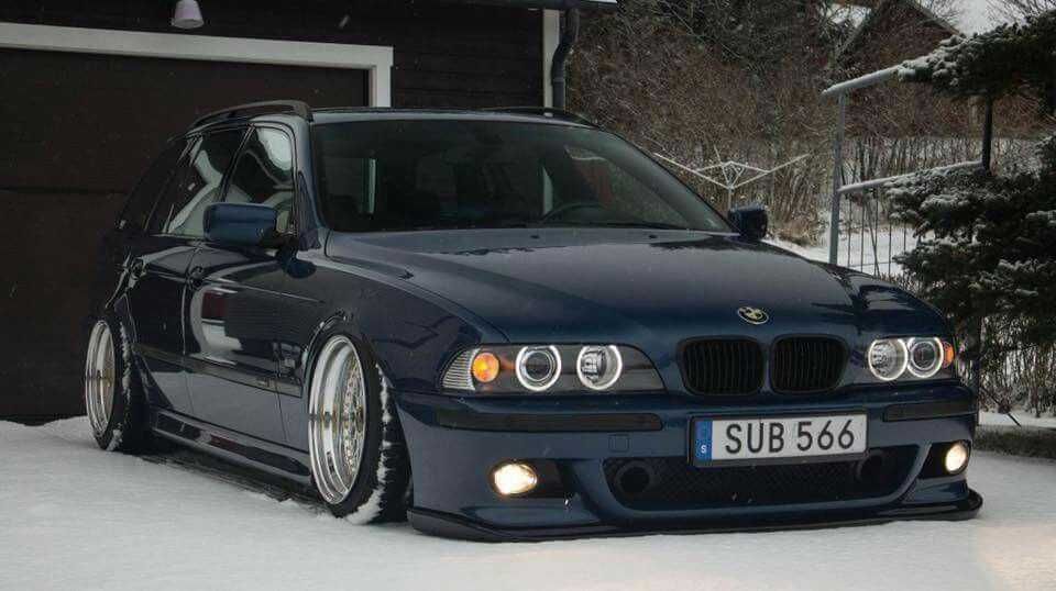 Grile Duble Negru Glossy  pentru E39