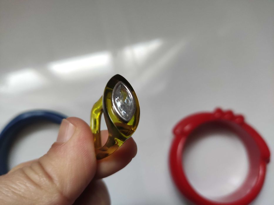 Bijuterii vechi plastic colectie accesori