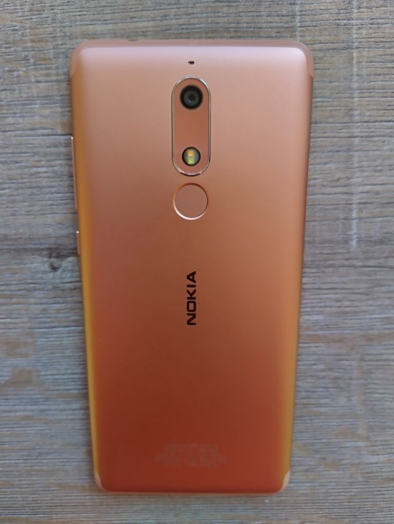 Смартфон Nokia 5.1 DS - 5.5" чисто нов 2RAM 16 GB , 2970 Li - Ion
