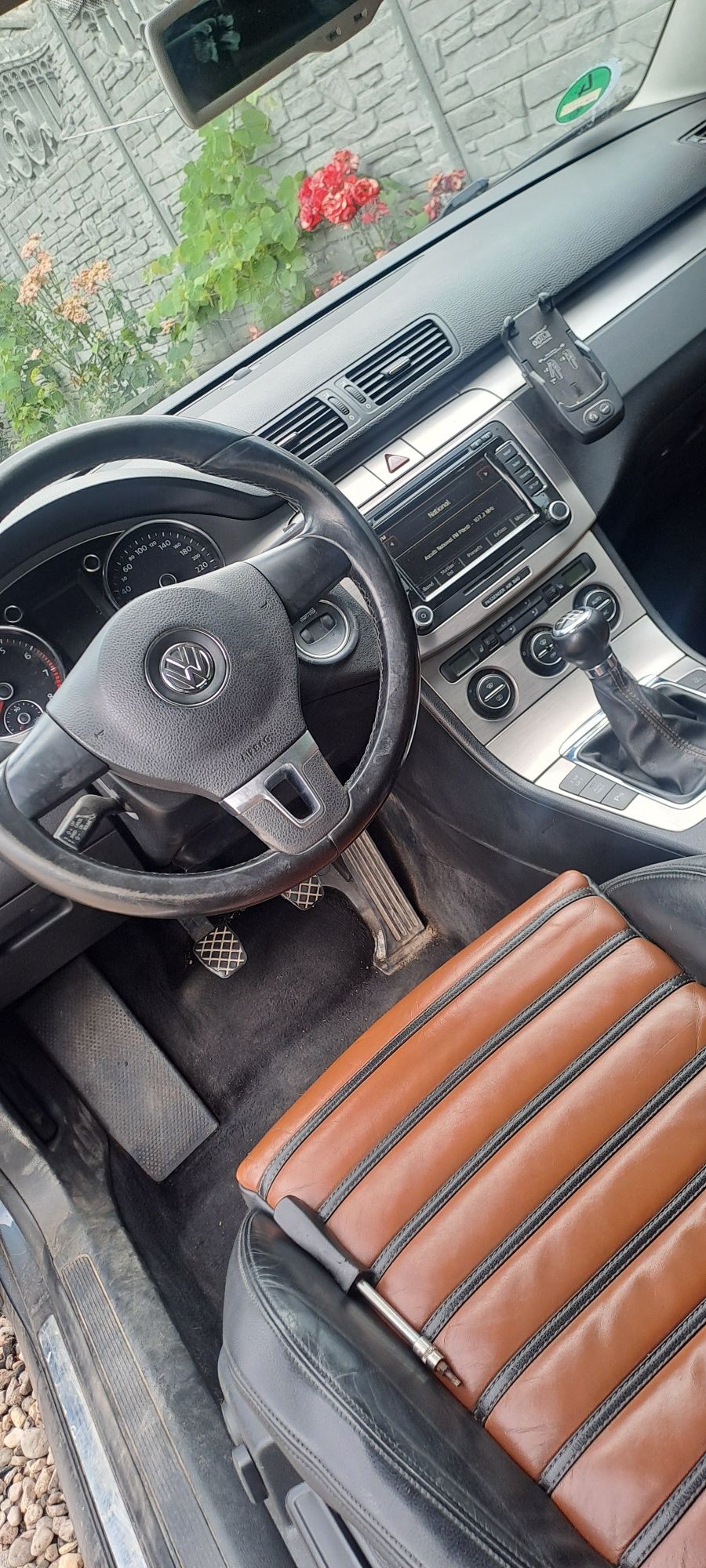 Dezmembrez vw Passat B6 An 2010 motor 2.0 fsi 4x4 cod motor BVX  cu p