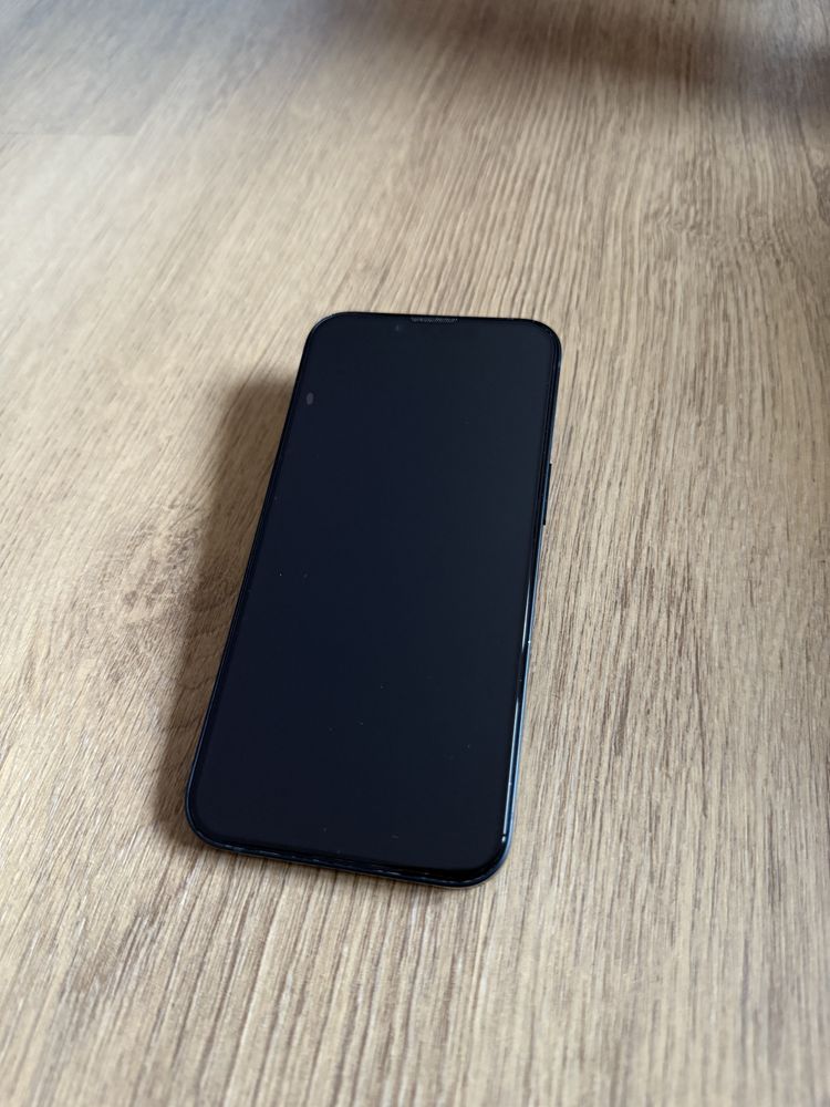 Apple iPhone 13 - 256GB Midnight с 100% батерия