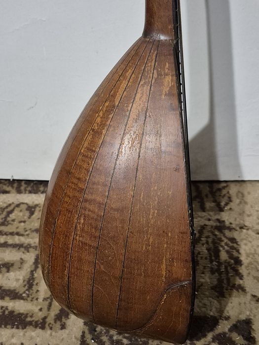 Mandolina veche de colectie