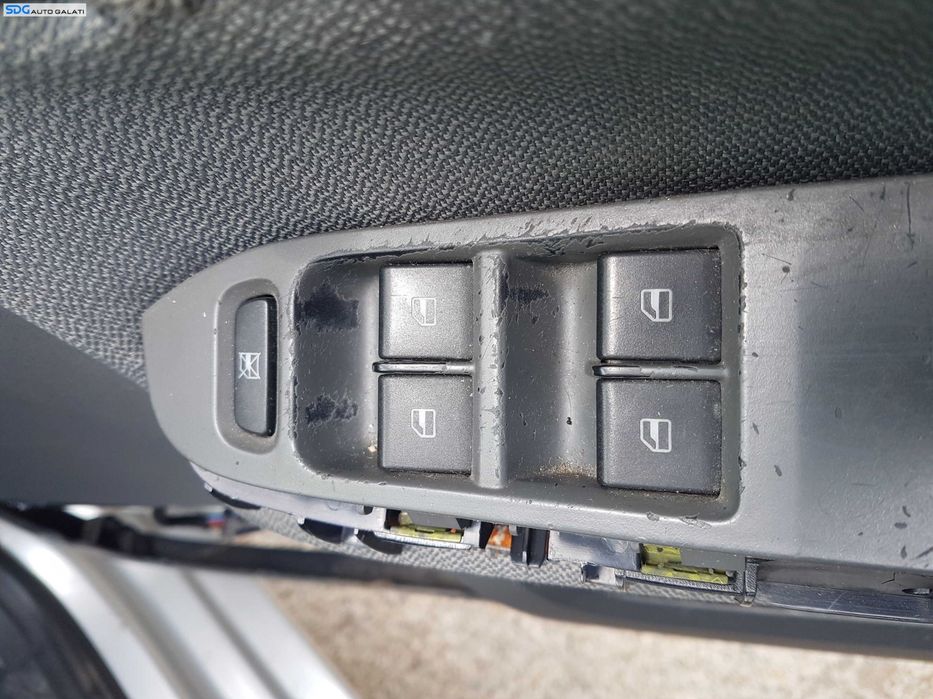 Consola Buton Butoane Actionare Geamuri Usa Portiera Stanga Fata Sofer Seat Cordoba 2002 - 2008